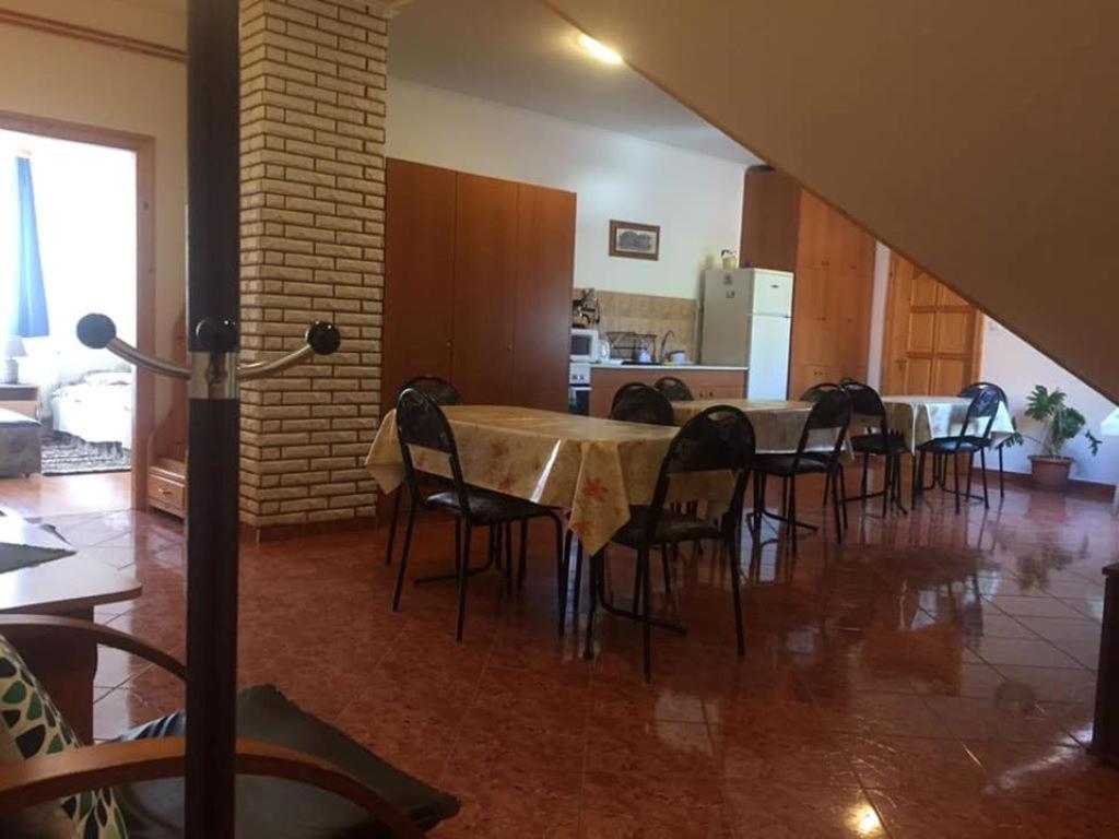 Hotel Hubertus Vendeghaz Parád Zewnętrze zdjęcie